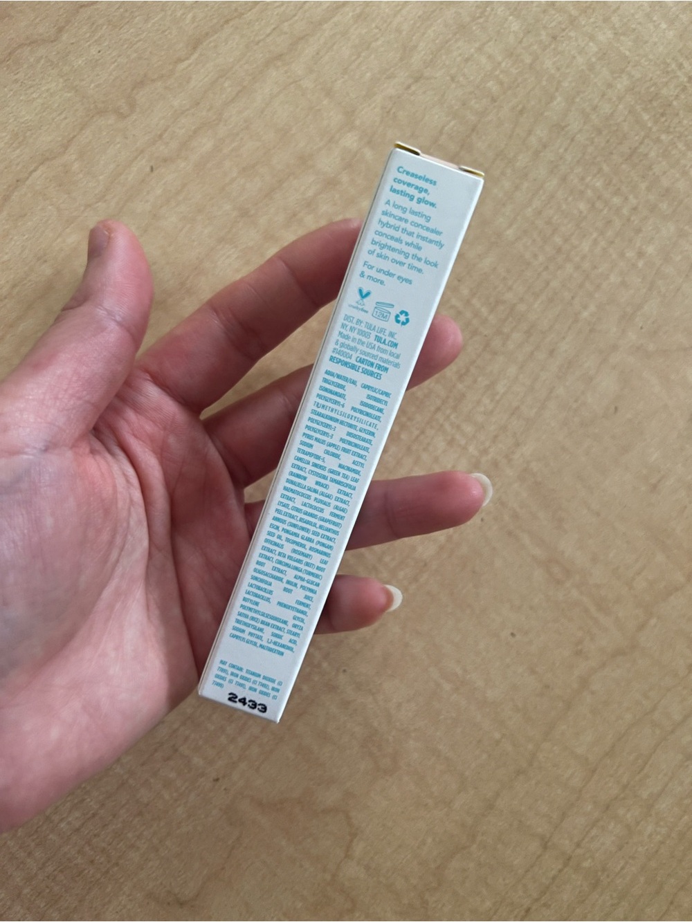 TULA ~ RADIANT SKIN BRIGHTENING SERUM CONCEALER ~ # 115 LIGHT COOL - Picture 2 of 3